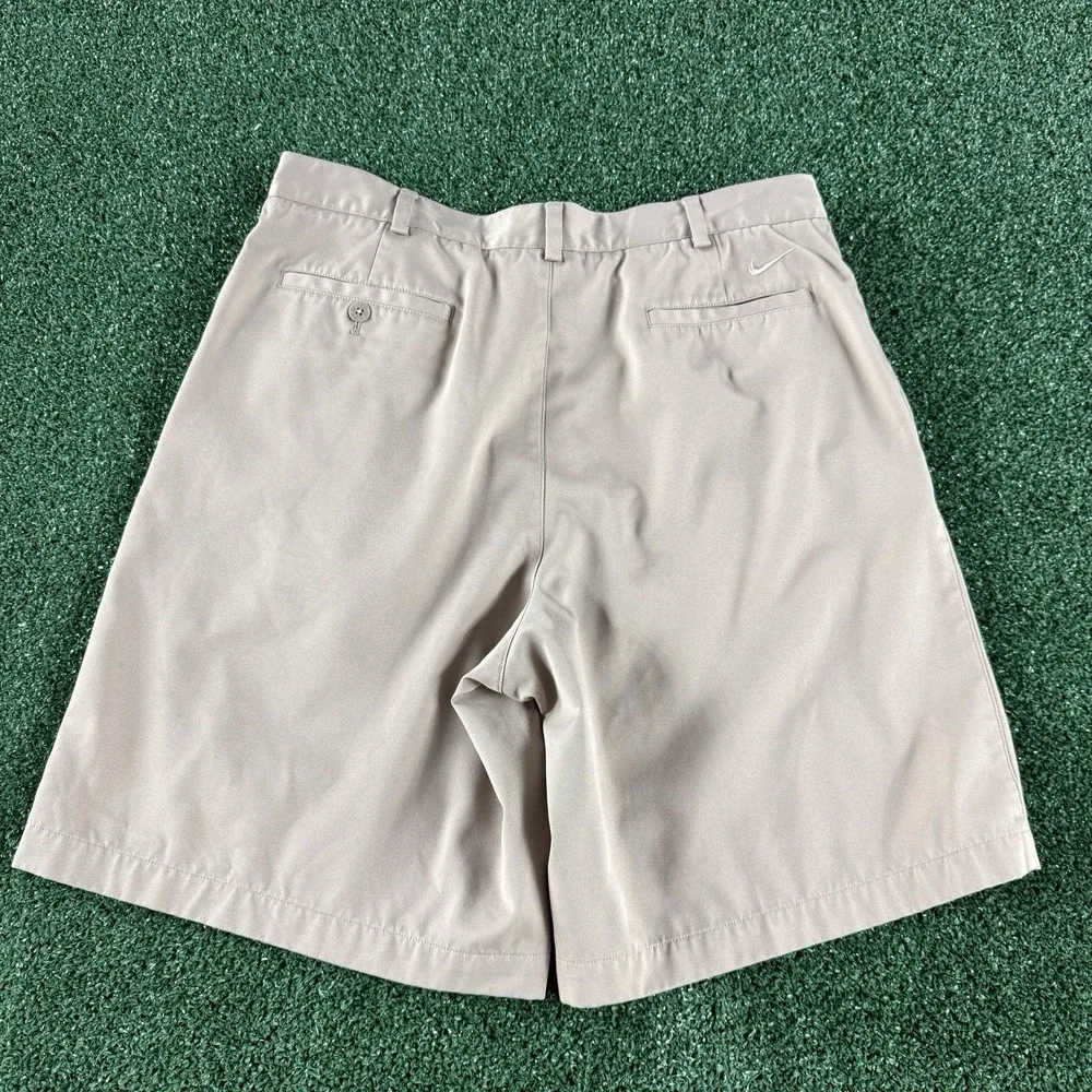 Nike Golf Men's Shorts Size 36 Tan Beige